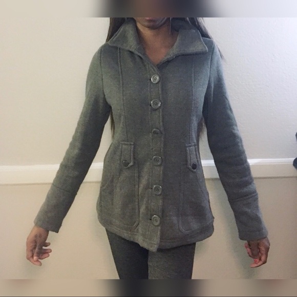 Gray jacket - Picture 1 of 3